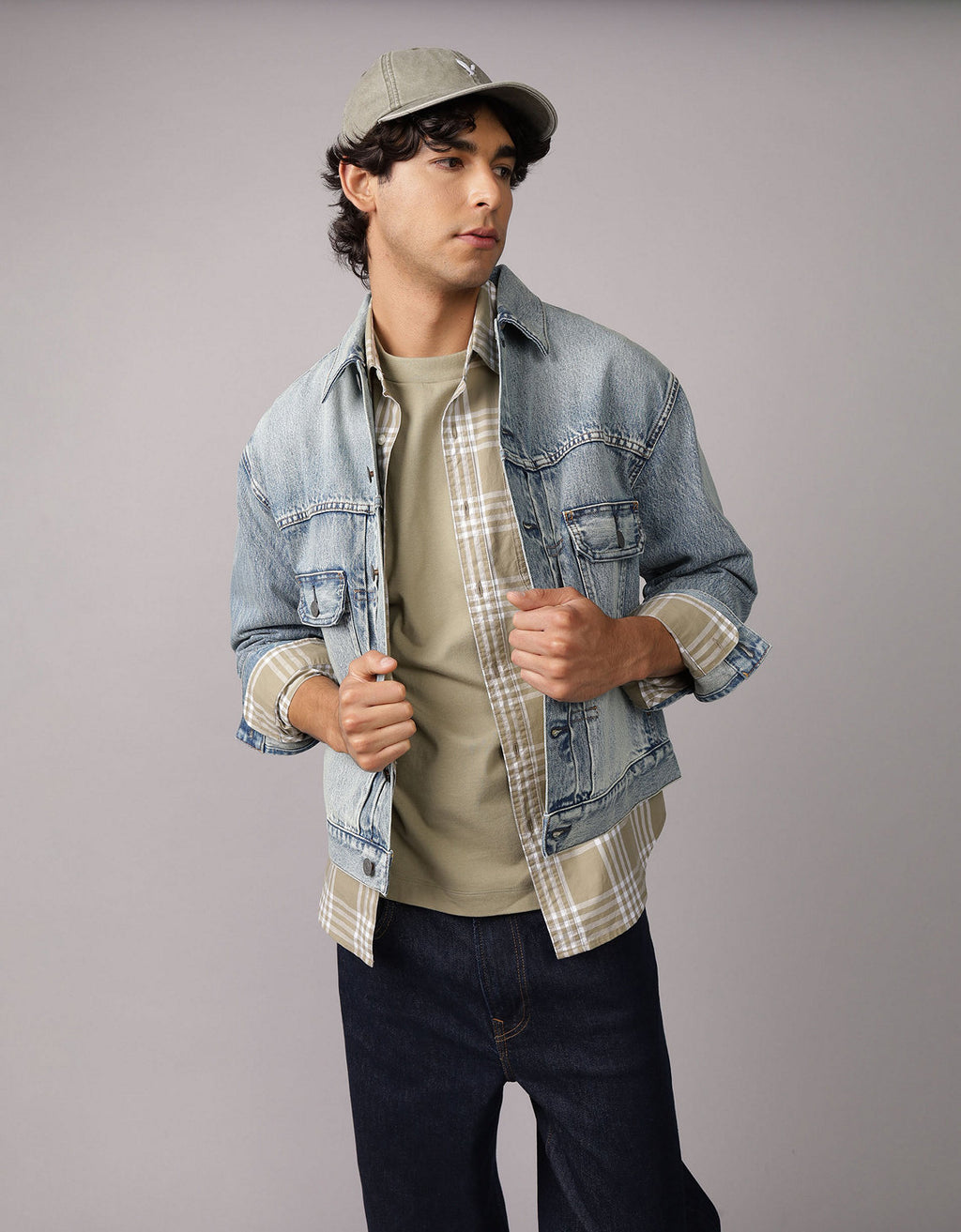 Casaca en Denim Trucker Ae - Generico 0106_1785_482_of