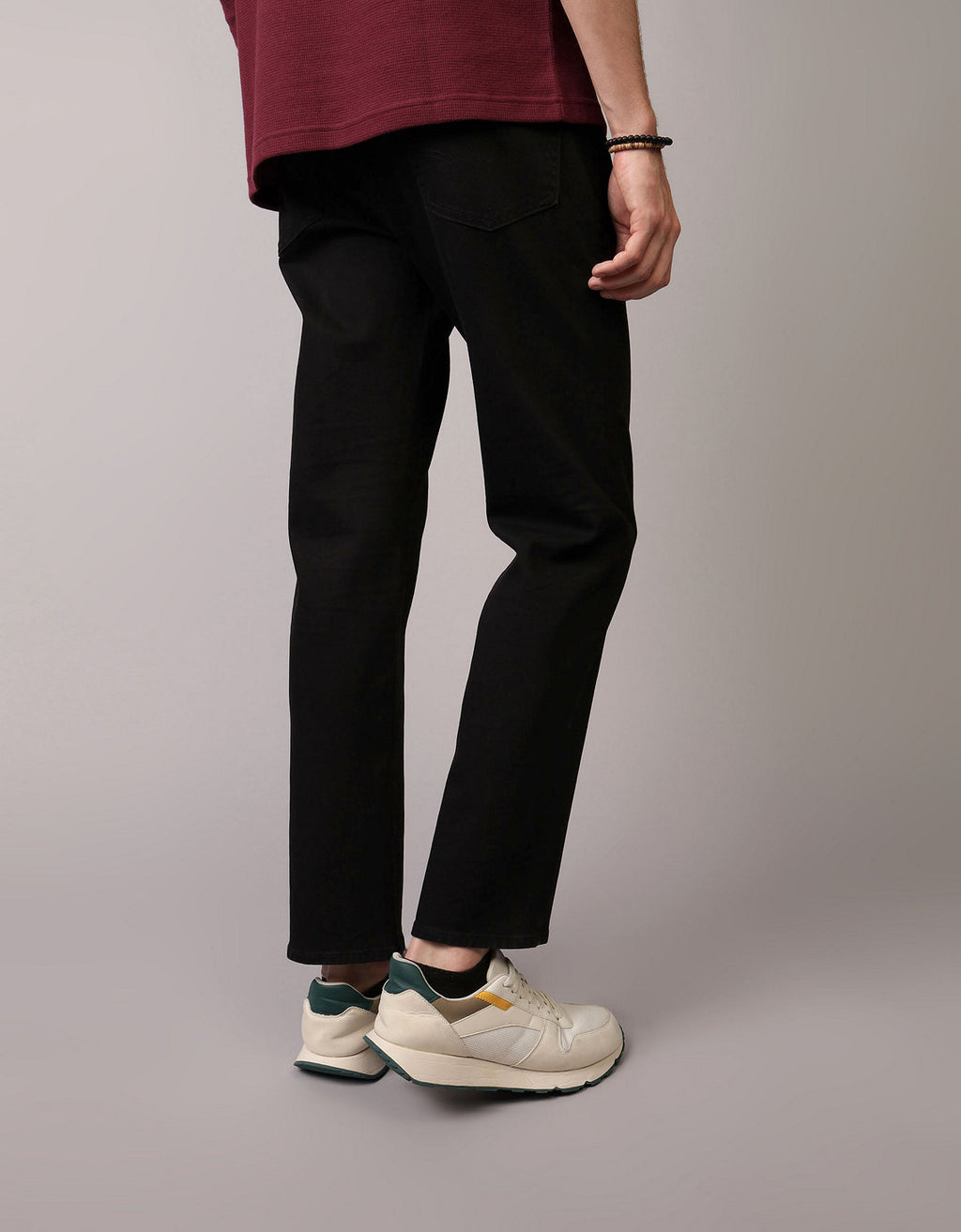 Jean Straight relajado Ae - Negro 0112_7010_001_ob