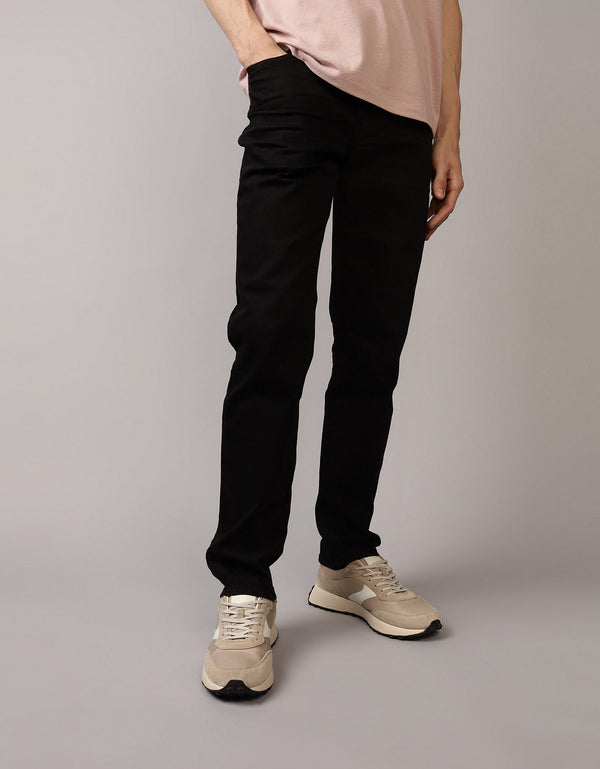 Jean Slim corte recto Hombre AE - Negro