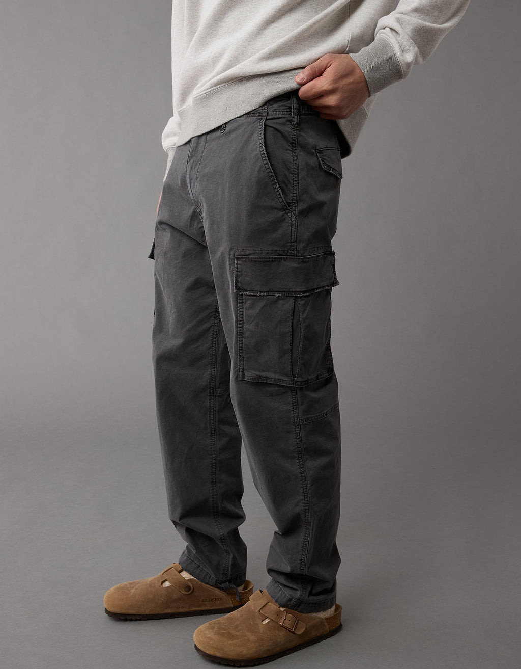 Pantalón Tipo Cargo Hombre AE - Gris 0123_4882_040_os