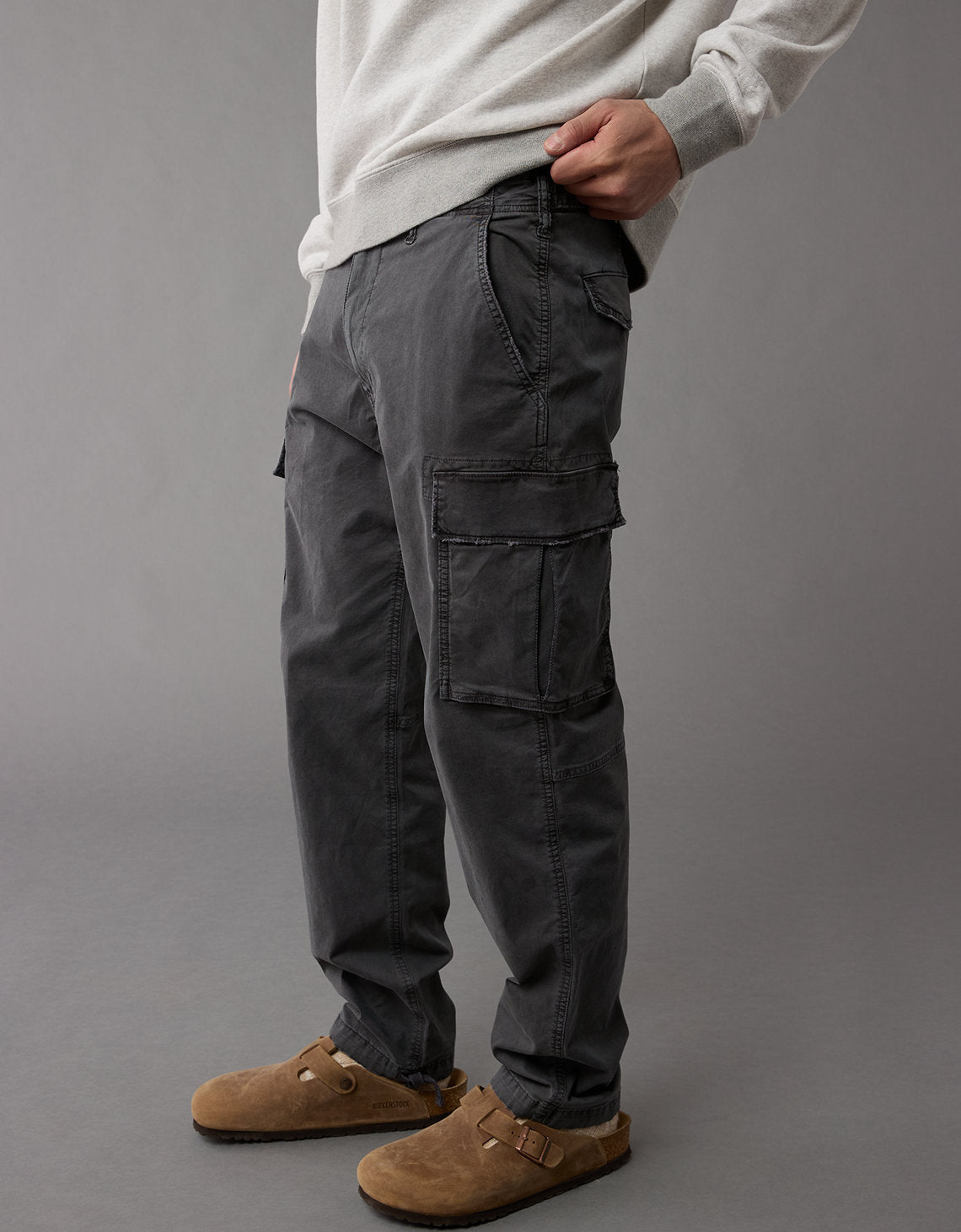 Pantalón Tipo Cargo Hombre AE - Gris 0123_4882_040_os
