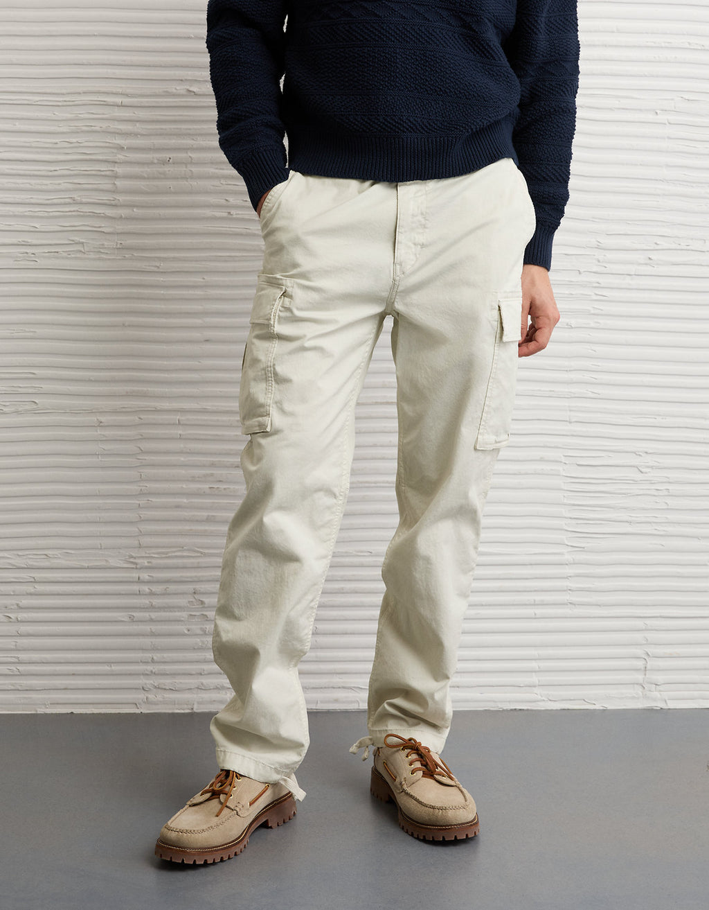Pantalón Tipo Cargo Hombre AE - Blanco 0123_4882_115_of