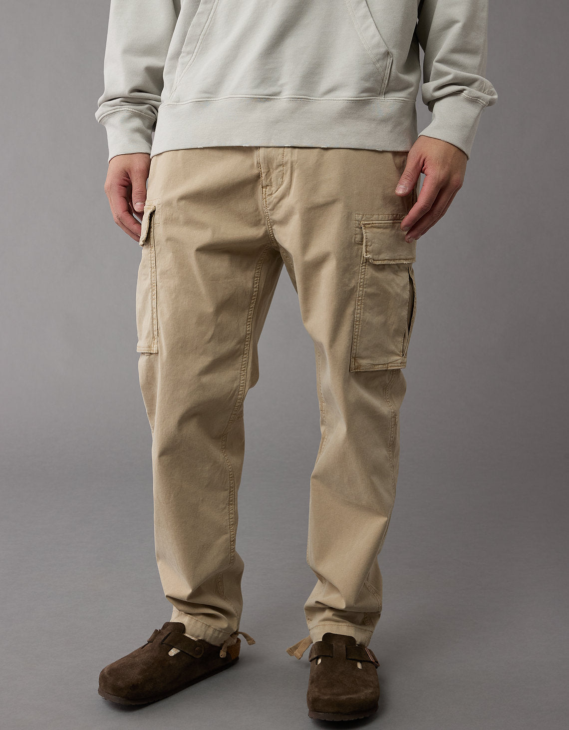 Pantalón Tipo Cargo Hombre AE - Caqui 0123_4882_281_of