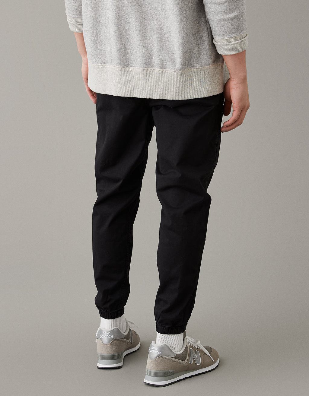 Jogger AE - Negro 0129_4571_001_ob