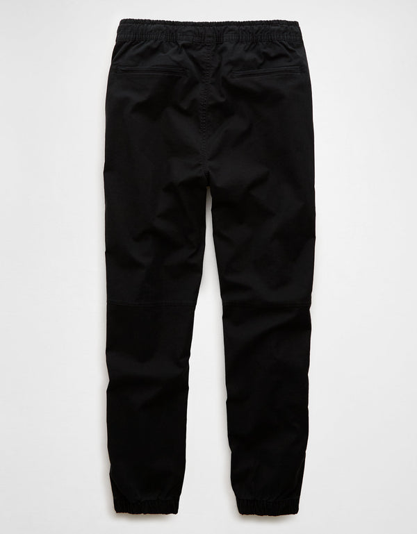 Jogger Tipo Trekker Ae - Negro