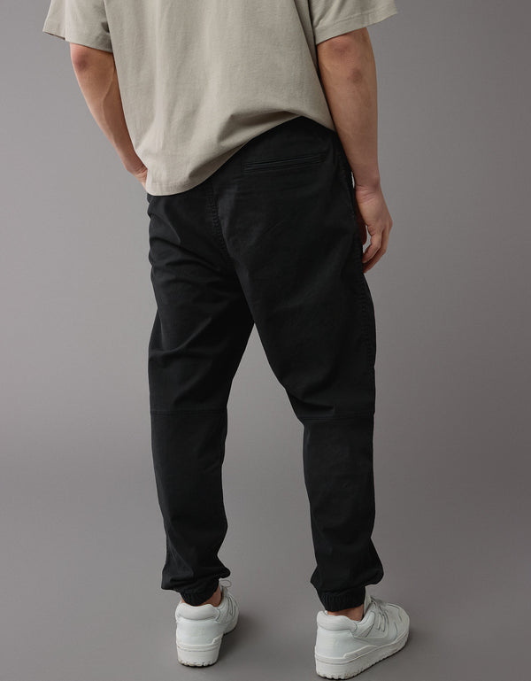Jogger Tipo Trekker Ae - Negro