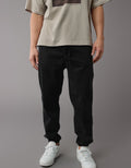 Jogger Tipo Trekker Ae - Negro 0129_4976_064_of