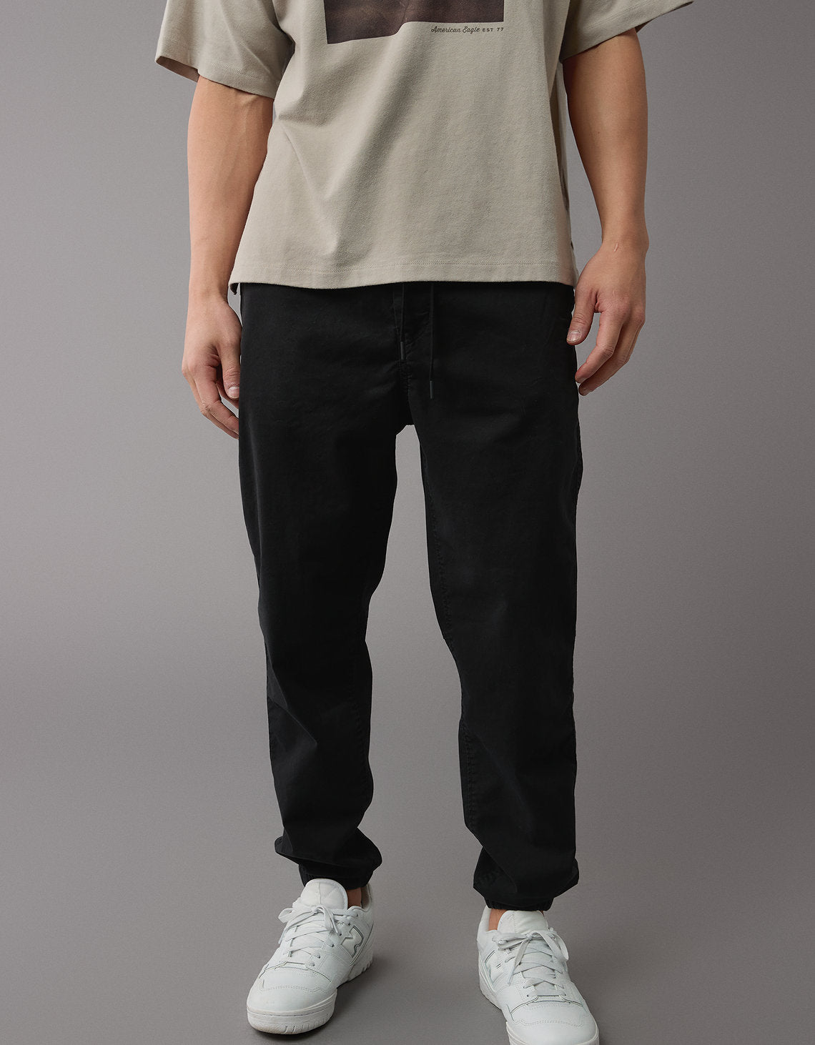 Jogger Tipo Trekker Ae - Negro 0129_4976_064_of