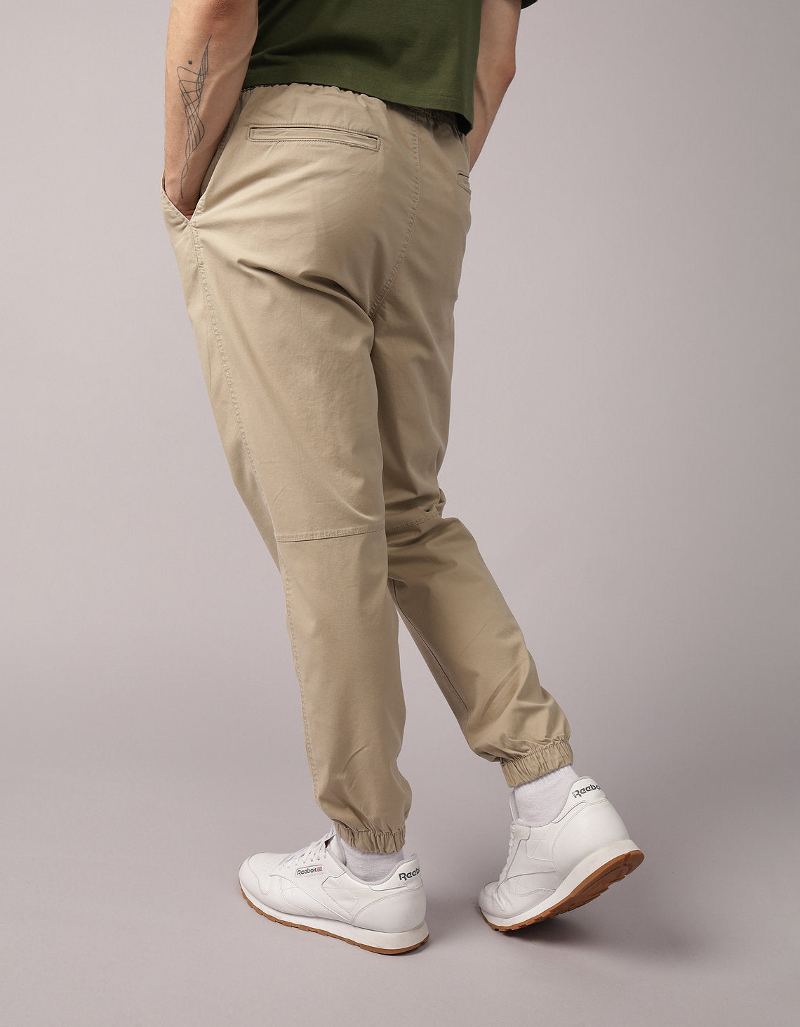 Jogger Tipo Trekker Ae - Caqui 0129_4976_281_ob