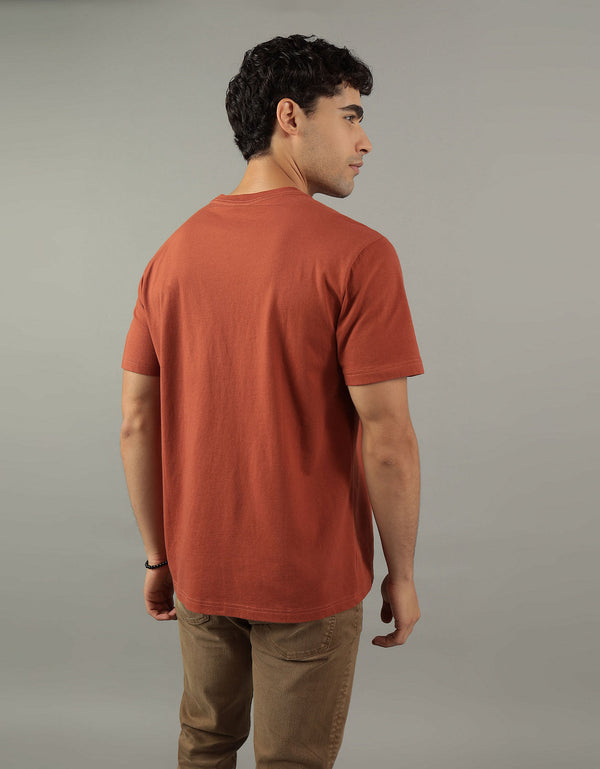Polo sin Cuello Ae gráfica con logo supersuave - Rojo