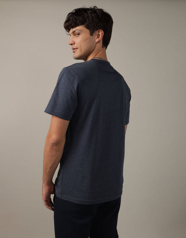 Polo sin Cuello AE gráfica con logo super suave - Azul