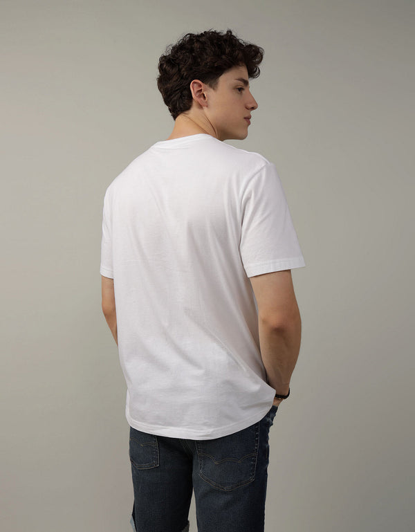 Polo sin Cuello Ae con gráfico - Blanco