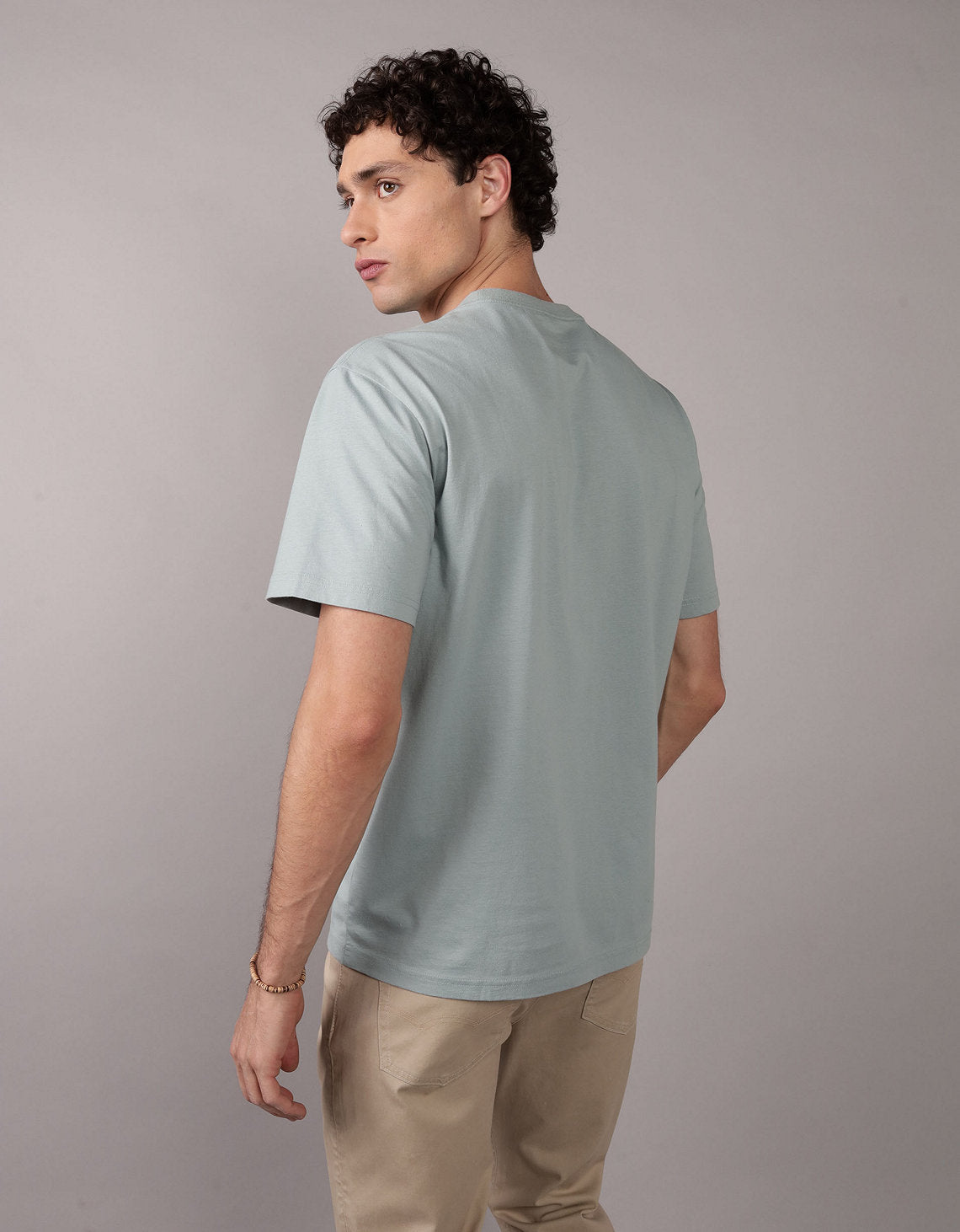 Polo sin Cuello gráfica con logotipo aplicado de AE - Generico 0181_4253_333_ob