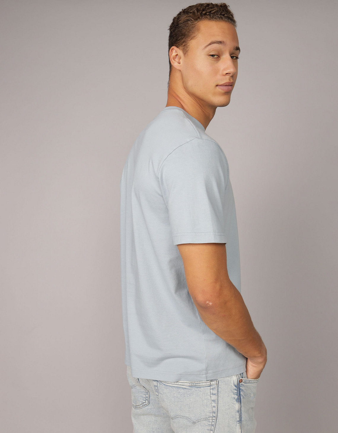 Polo sin Cuello Gráfica con Logotipo Elevado Ae - Azul 0181_4423_452_ob