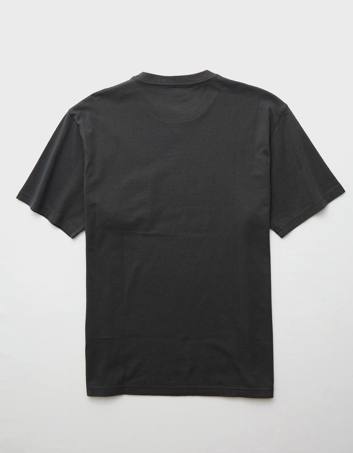 Polo sin Cuello Gráfica con Logotipo Elevado Ae - Negro 0181_4426_167_b