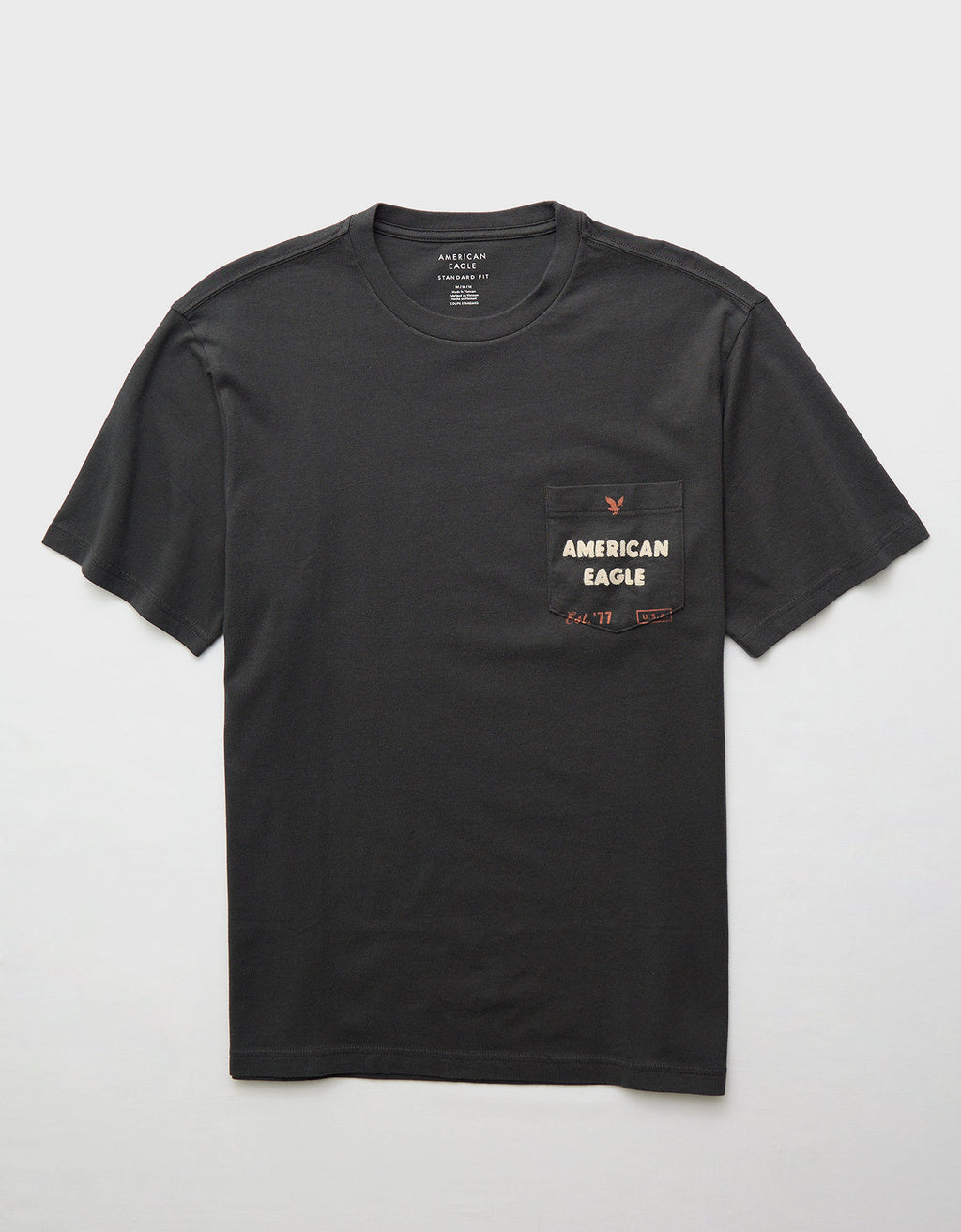 Polo sin Cuello Gráfica con Logotipo Elevado Ae - Negro 0181_4426_167_f
