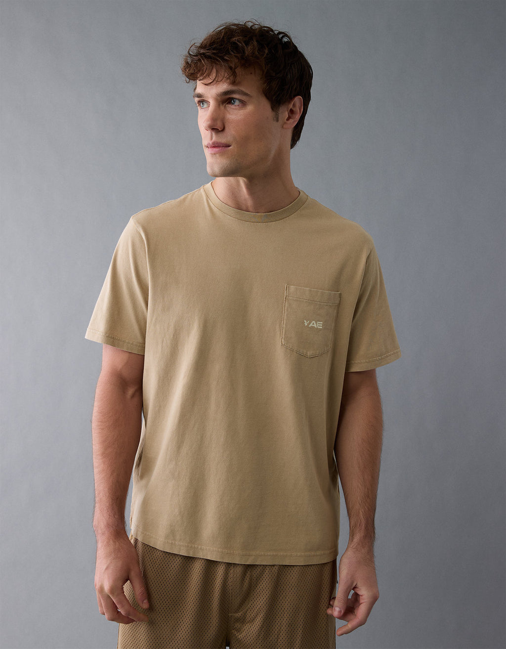 Polo sin Cuello gráfica con logotipo de icono ligero Ae - Caqui 0181_4430_212_d2