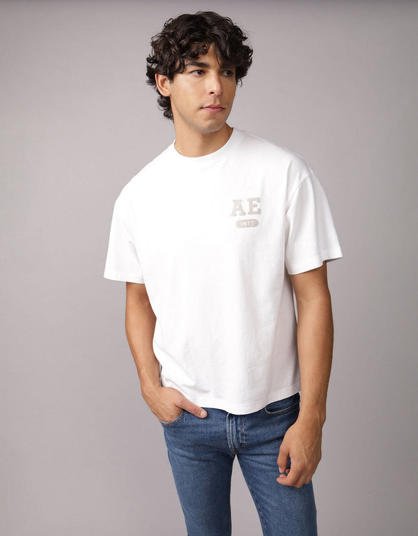Polo sin Cuello con Gráfico Ae - Blanco