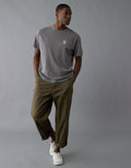 Polo sin Cuello con Gráfico Ae - Gris 0181_4659_036_of