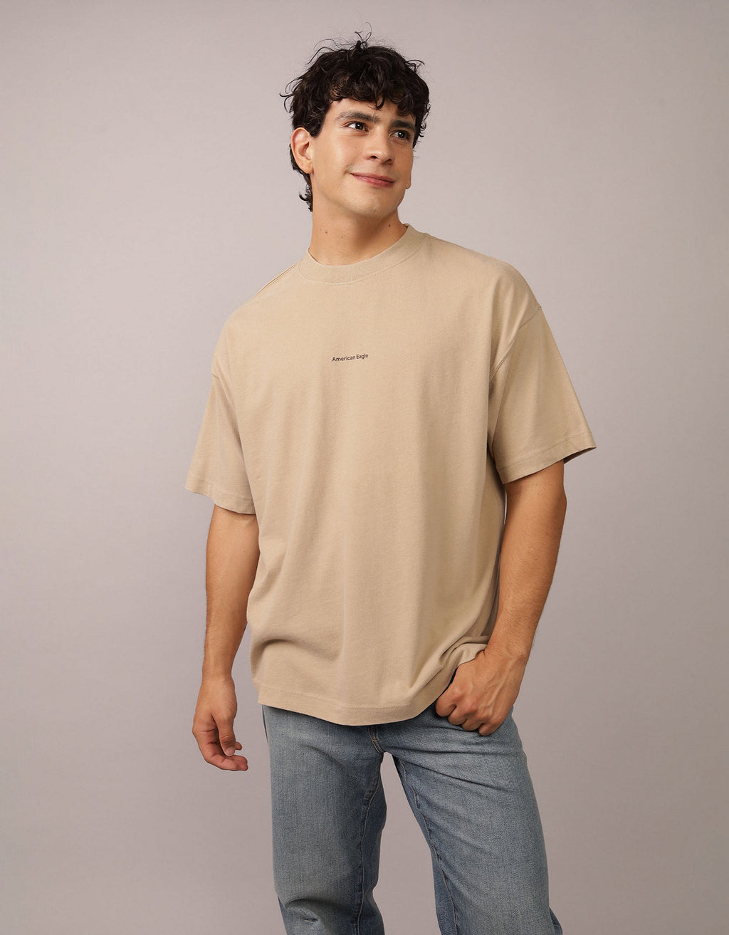 Polo sin Cuello gráfica con logo grande de Ae - Caqui 0181_4672_212_of