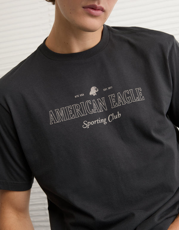 Camiseta Gráfica con Logo Ae - Negro