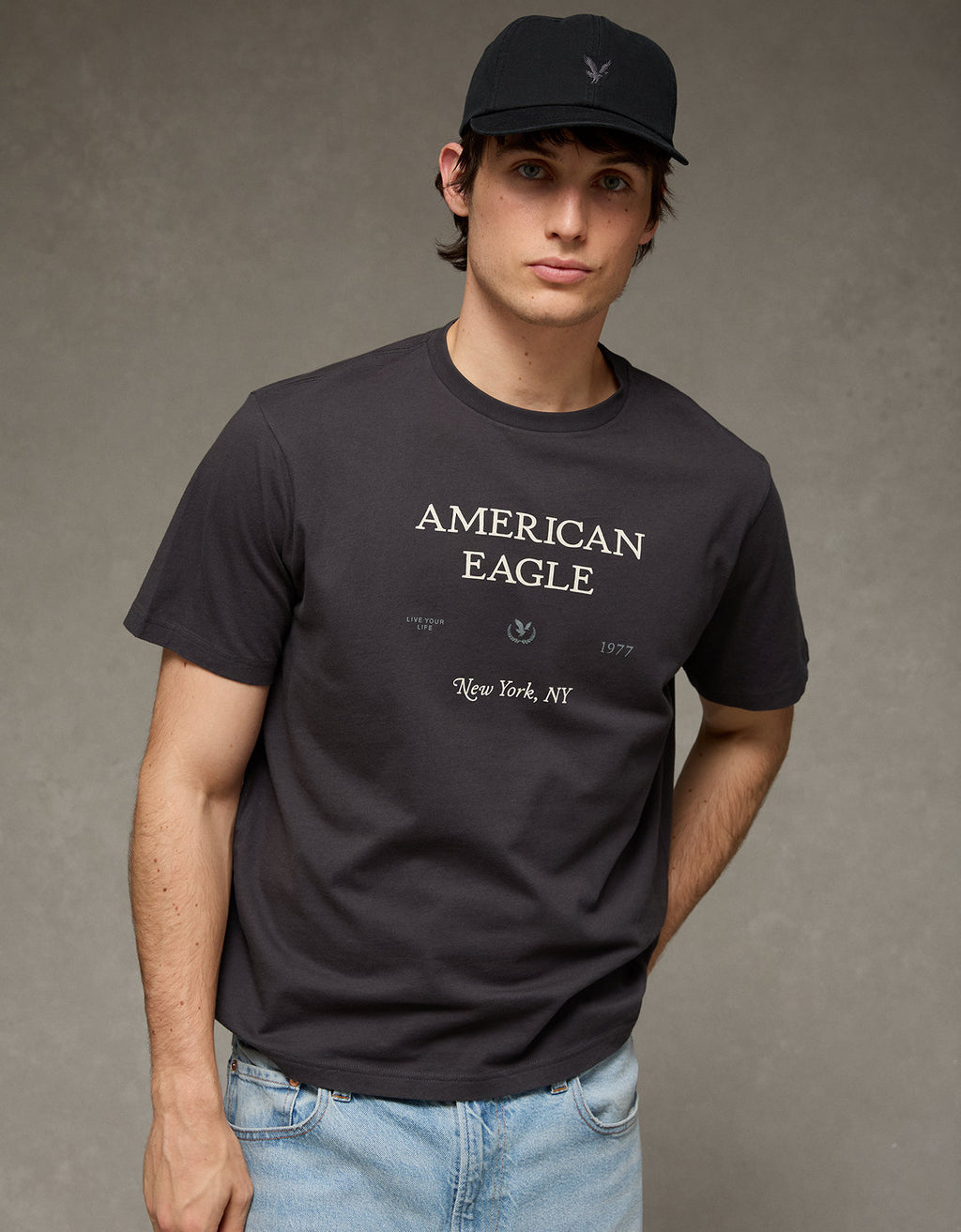 Camiseta Gráfica con Logo Ae - Gris 0181_5687_023_d2