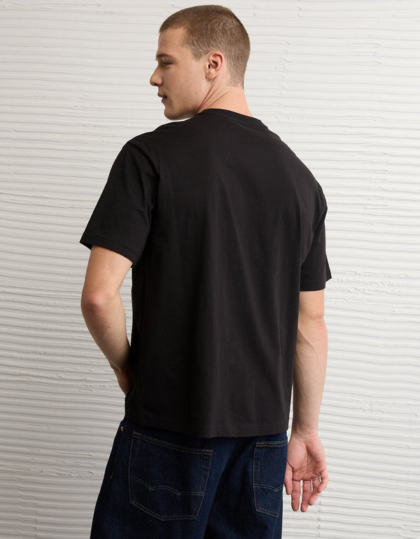 Camiseta Gráfica con Logo Ae - Negro