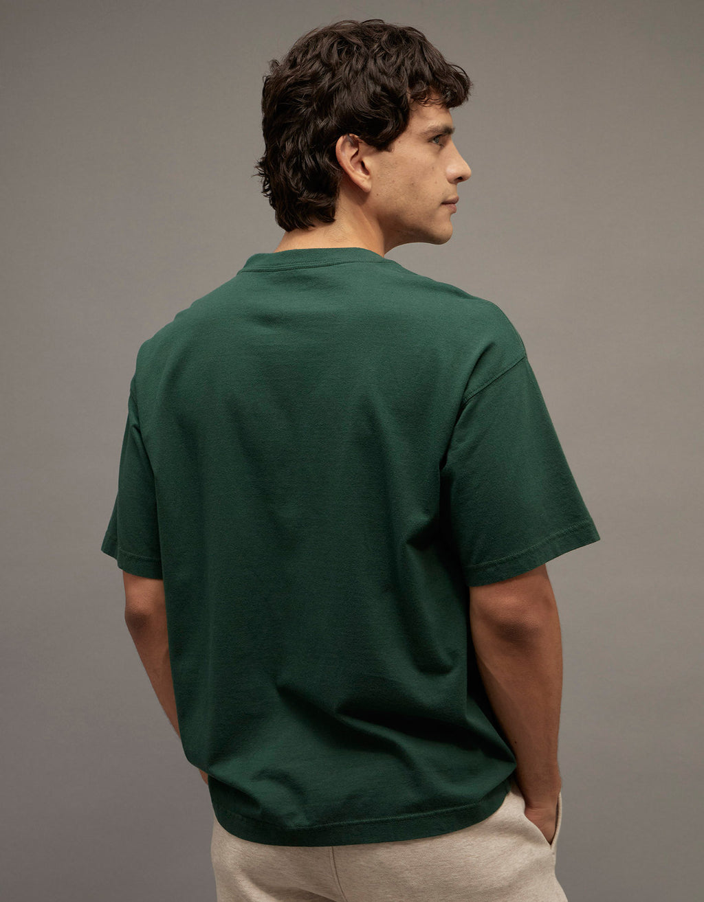 Camiseta Oversized Gráfica con Logo Ae - Verde 0181_5715_300_ob