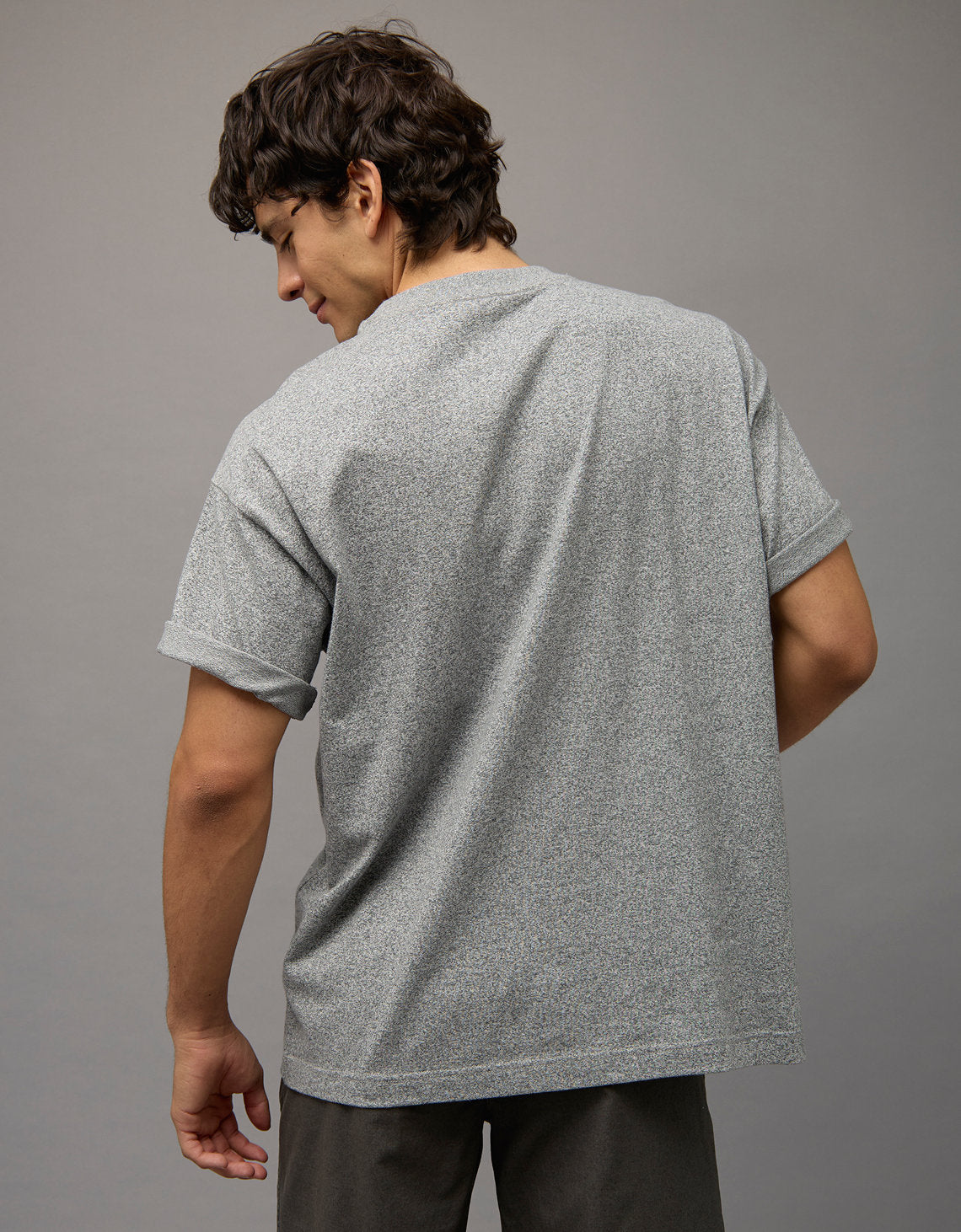 Camiseta Oversized Gráfica con Logo Ae - Gris 0181_5716_012_ob