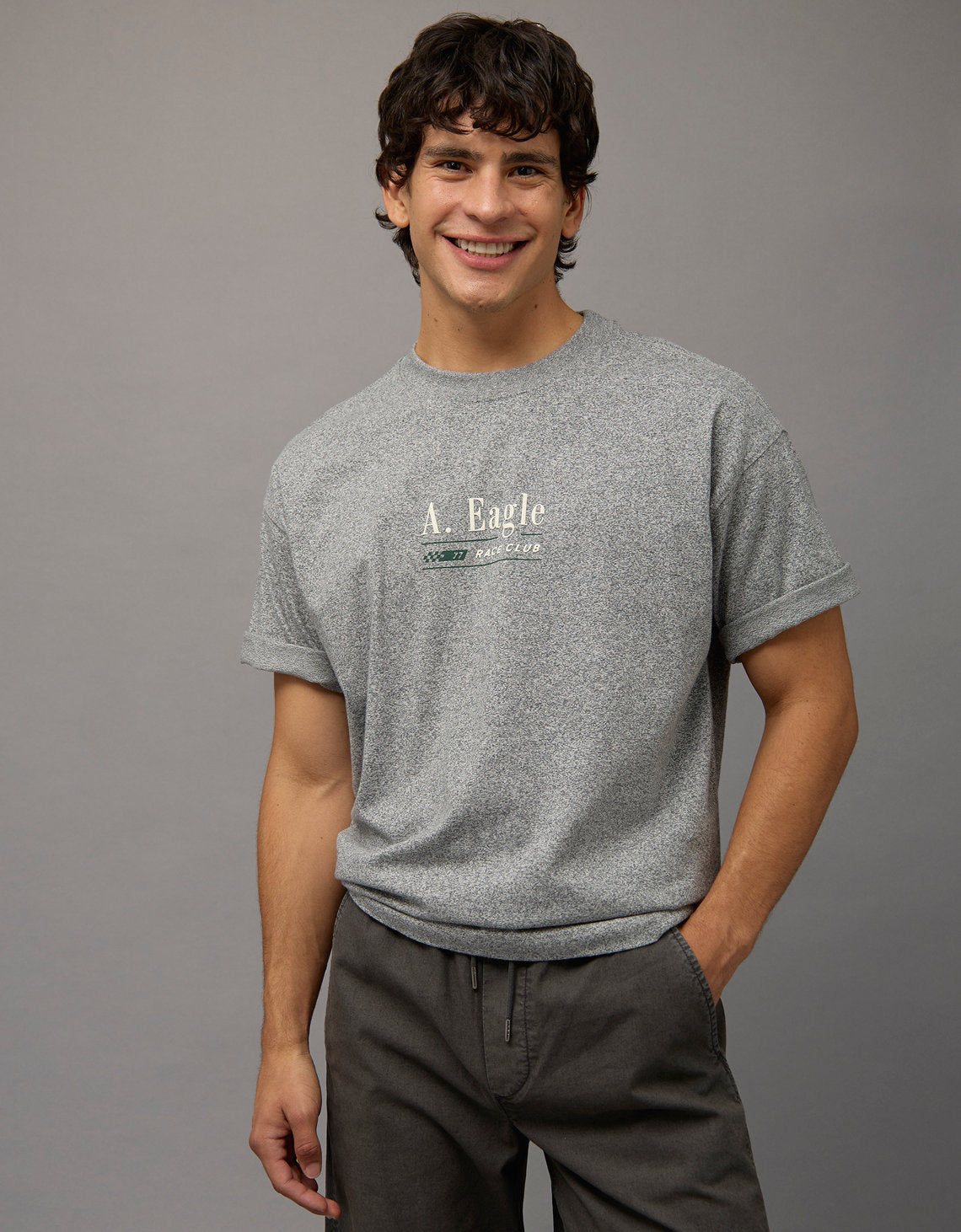 Camiseta Oversized Gráfica con Logo Ae - Gris 0181_5716_012_of