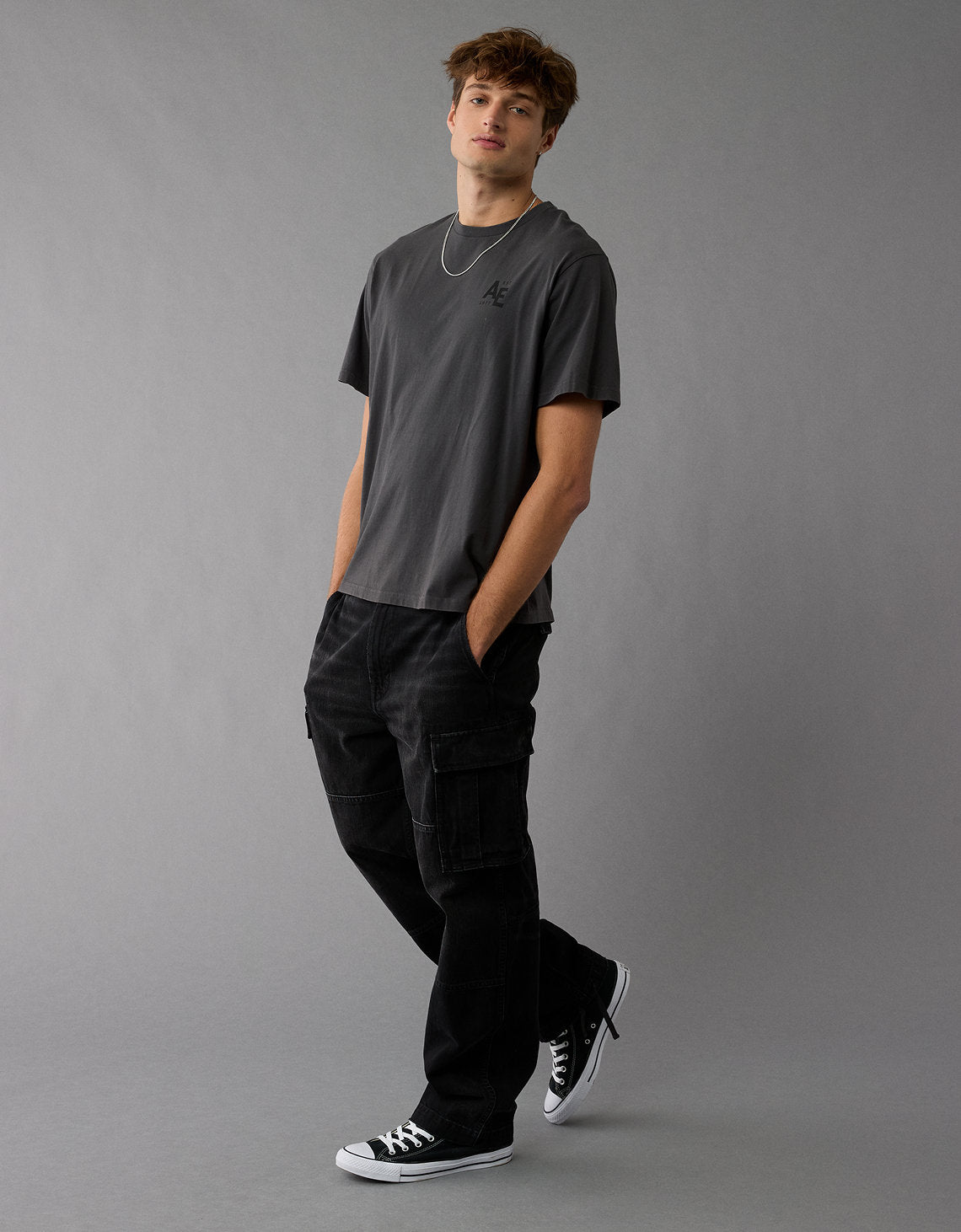Polo sin Cuello manga corta con gráfico Hombre AE - Gris 0185_4019_023_of