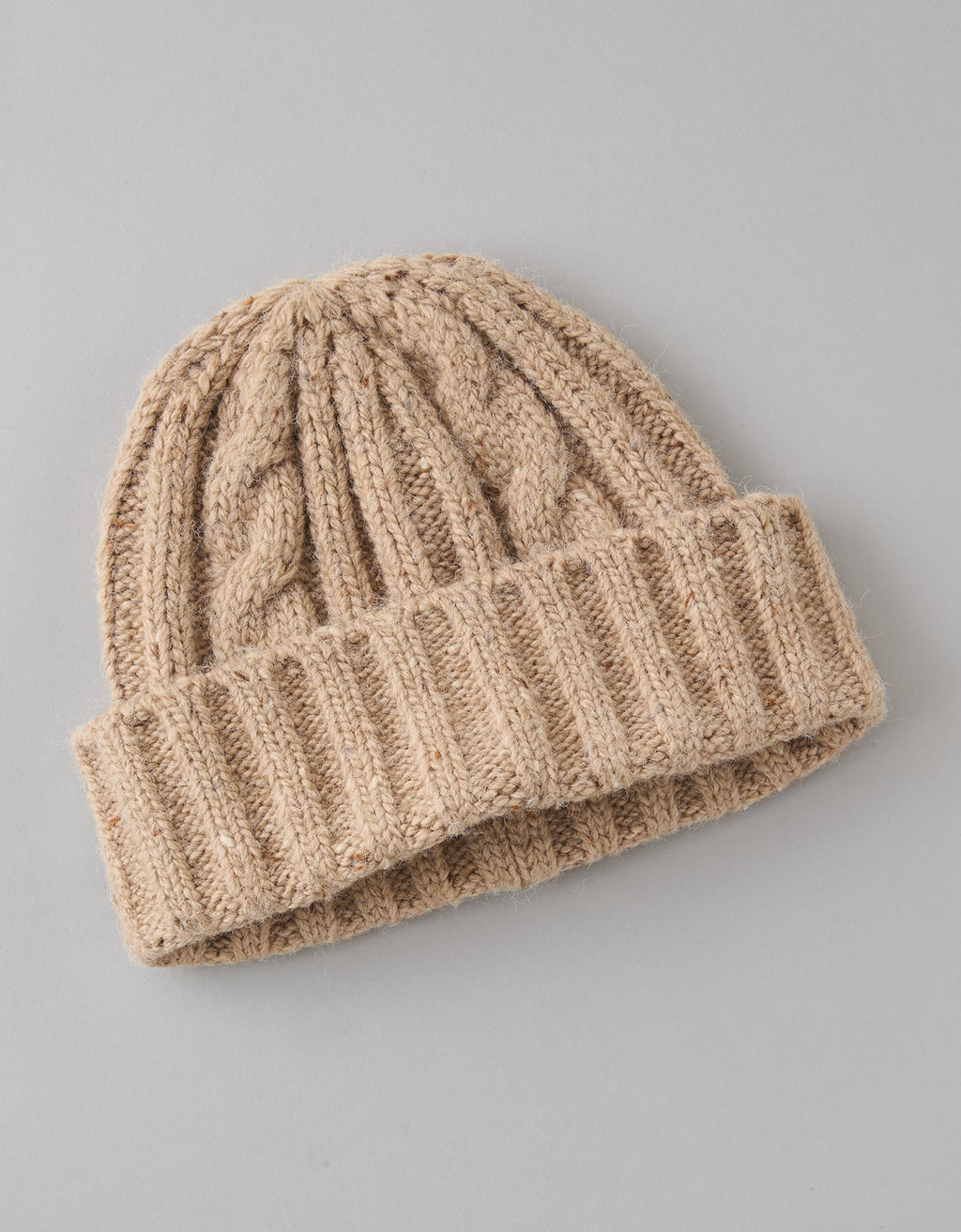 Gorro de Punto Grueso con Trenzas Ae - Caqui 0222_8418_241_f