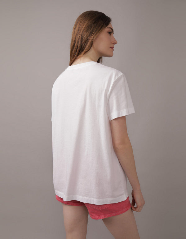 Polo sin Cuello AE gráfica con corte ajustado - Blanco