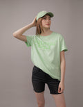 Polo sin Cuello AE gráfica con corte ajustado - Verde 0300_9514_300_of