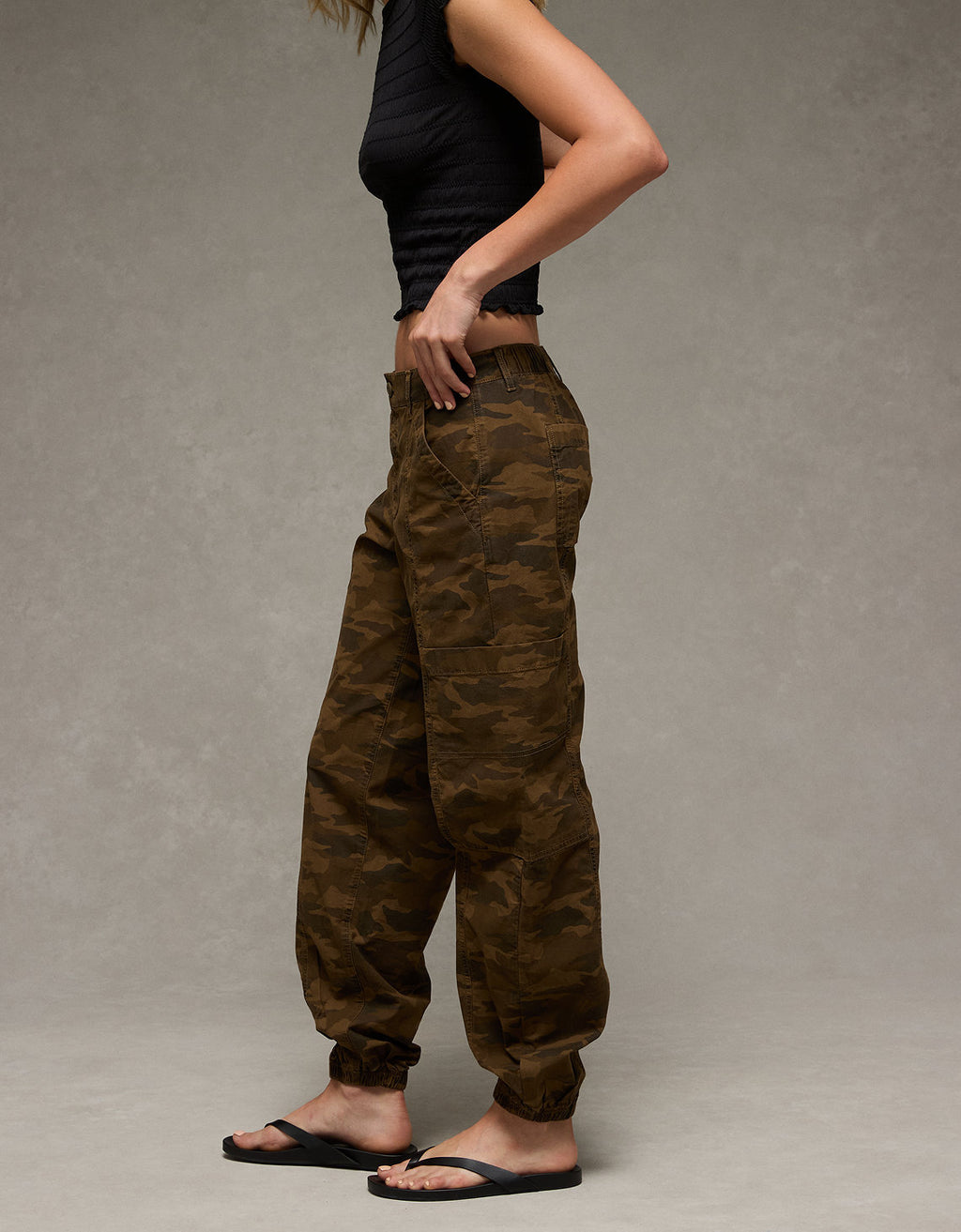 Jogger Baggy Tipo Cargo Tiro Alto Ae - Verde 0322_5537_329_os