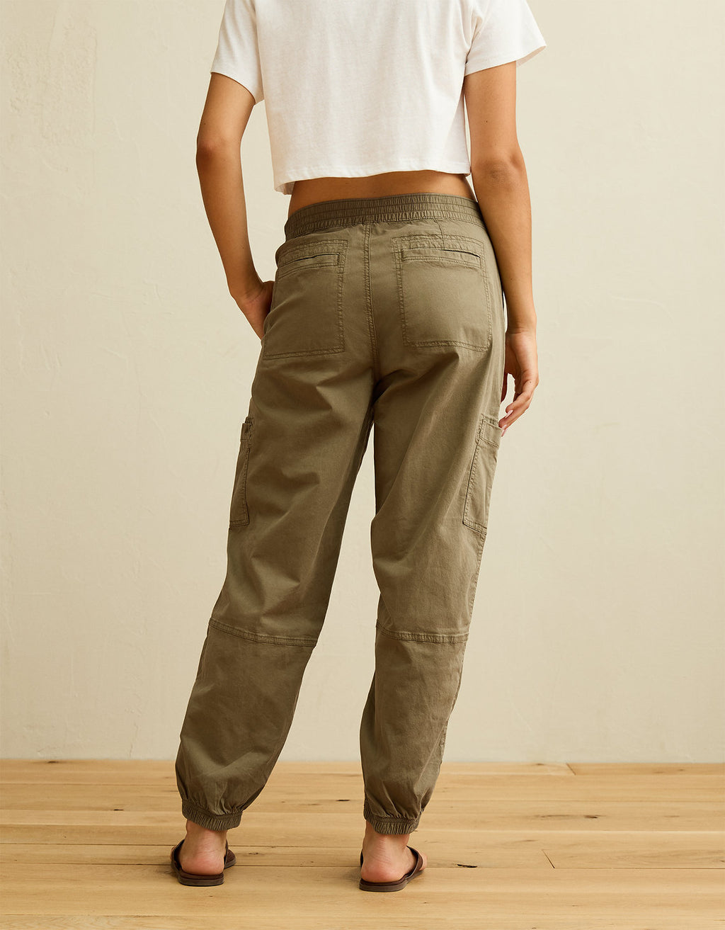 Jogger Baggy de Tiro Alto Ae - Dorado 0322_5733_294_ob