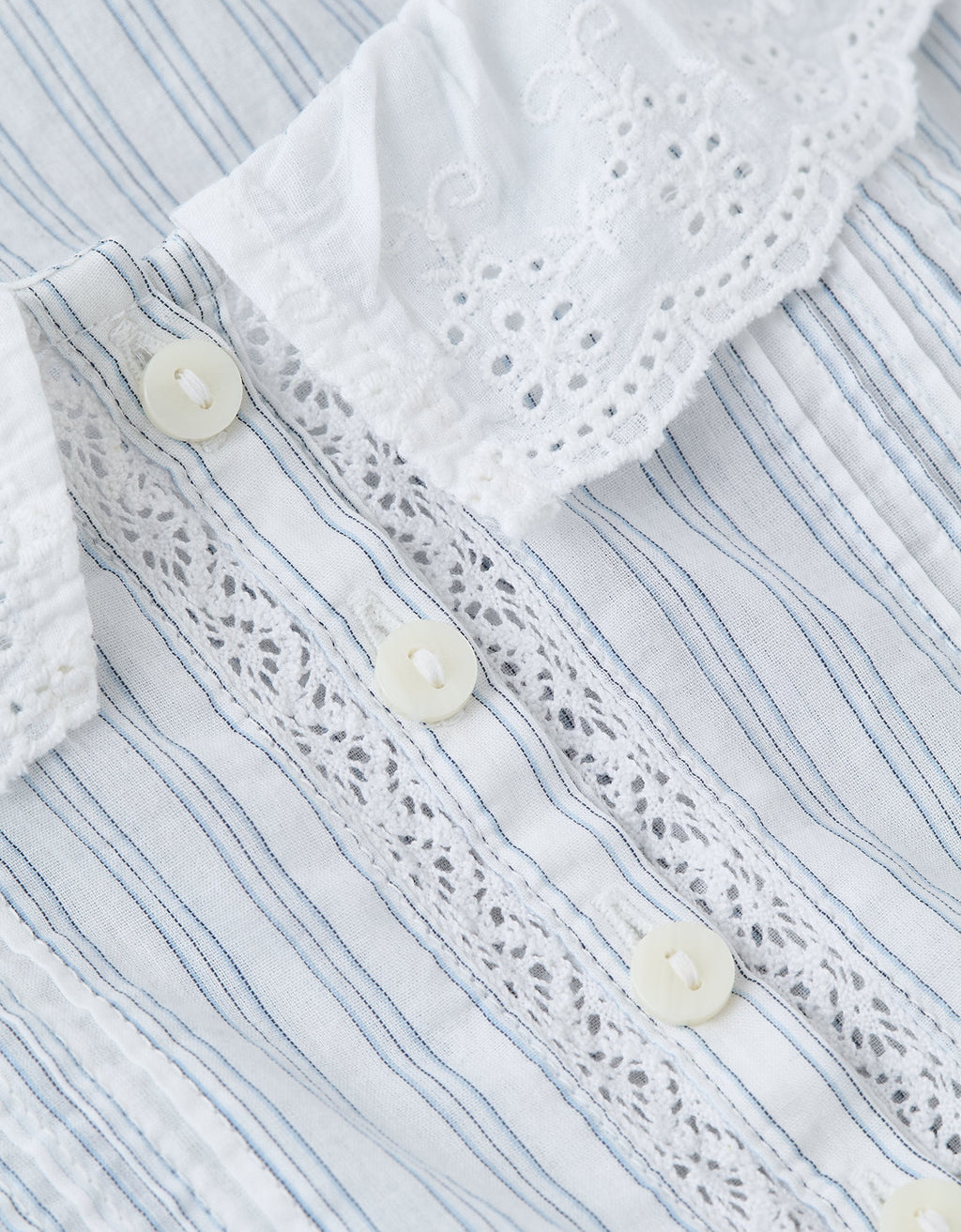 Blusa abotonada Ae Schiffli - Blanco 0358_6594_100_d1