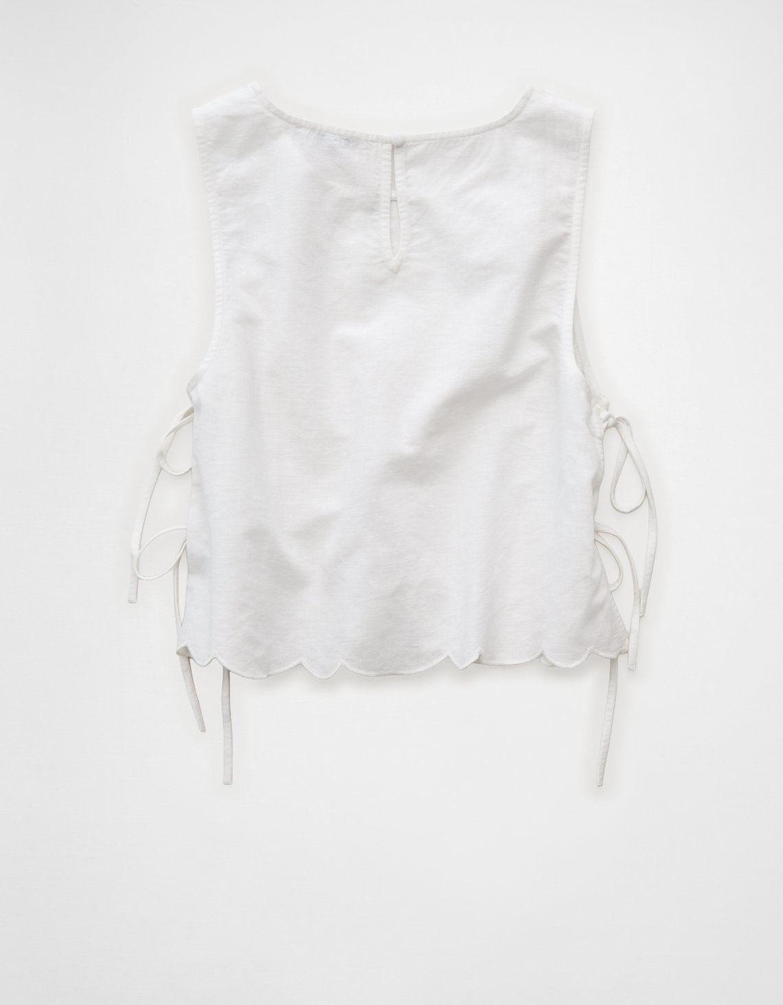 Tank top sin mangas bordado con lazo lateral Ae - Blanco 0358_6766_134_b