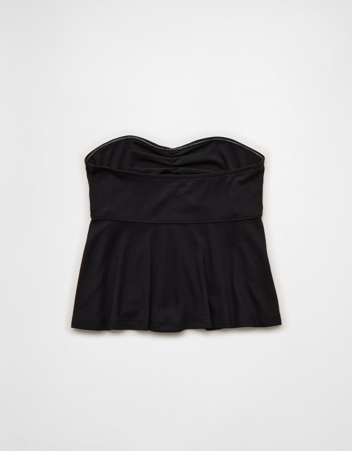 Camiseta strapless con escote Ae - Negro 0366_6445_073_b