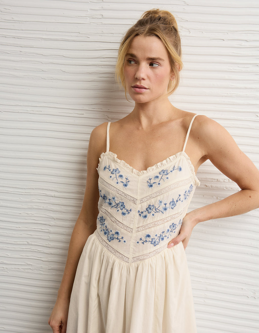 Vestido midi con tirantes Ae - Generico 0395_9037_131_d2