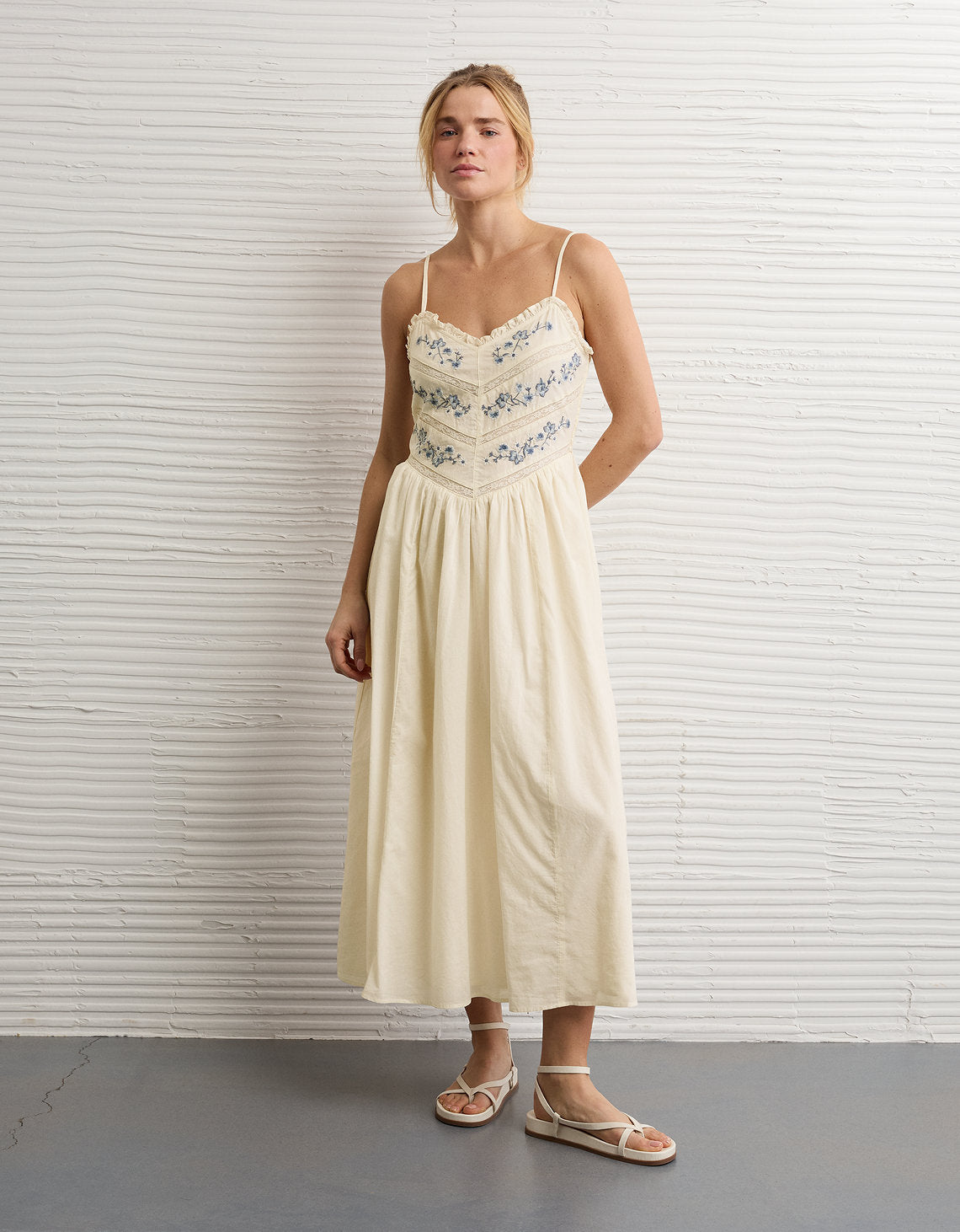 Vestido midi con tirantes Ae - Generico 0395_9037_131_os