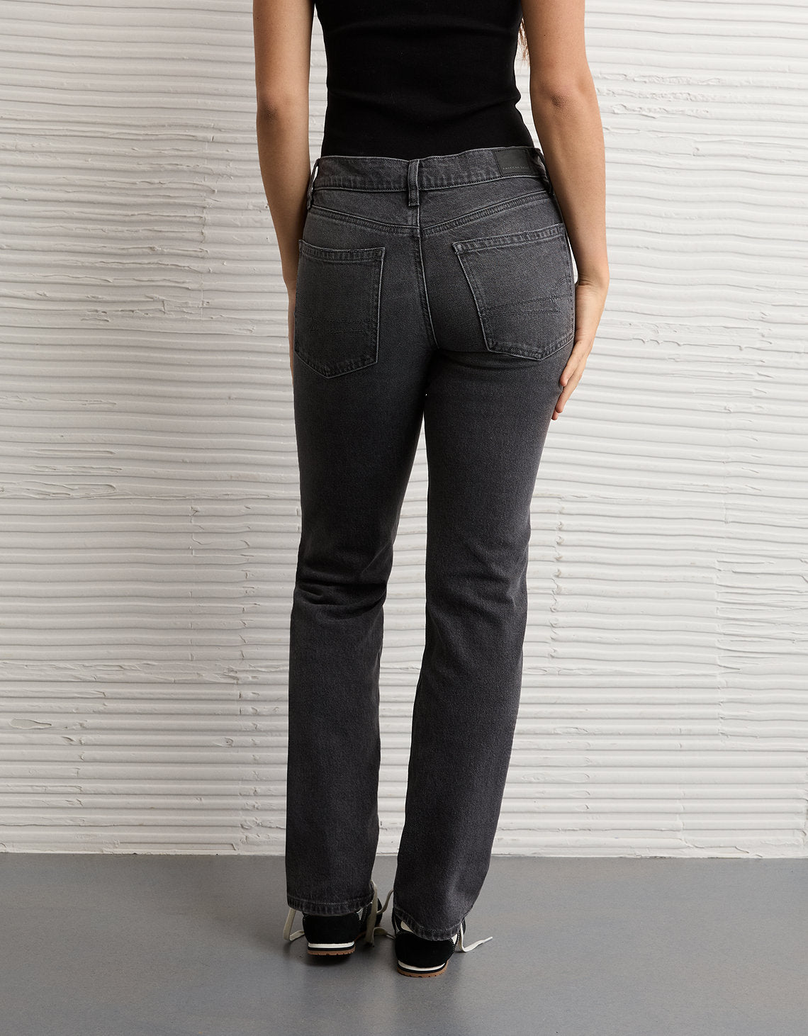 Jean Straight Tiro Alto Ae - Negro 0435_6026_001_ob