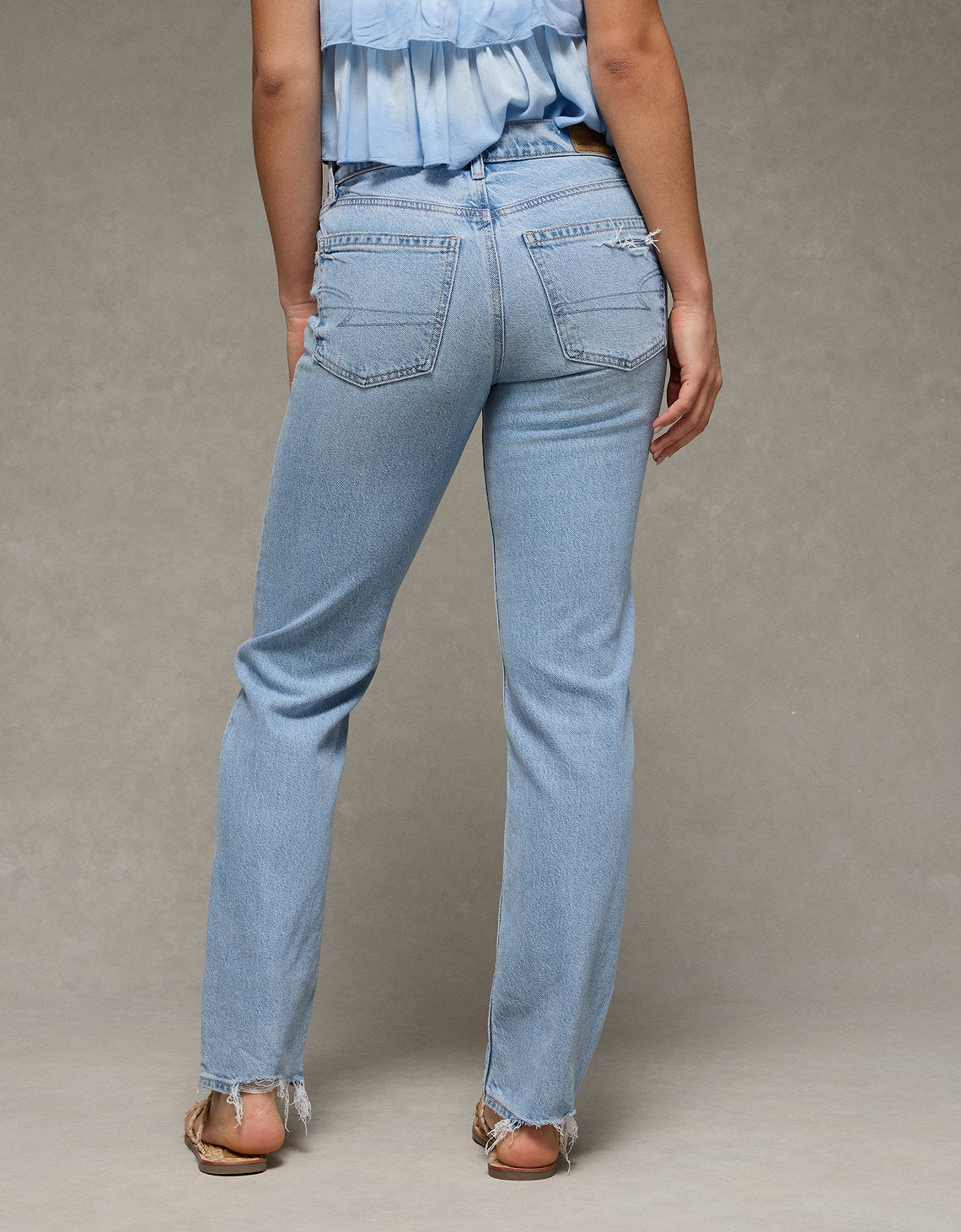 Jean Straight de tiro alto Ae - Generico 0435_6046_901_ob
