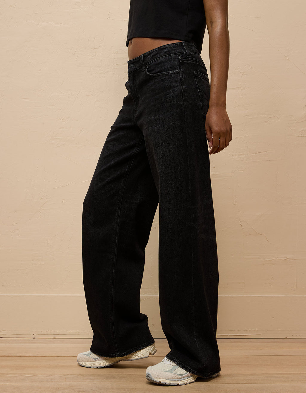 Jean Baggy Wide-Leg de Tiro Bajo Ae - Negro 0437_5511_094_os