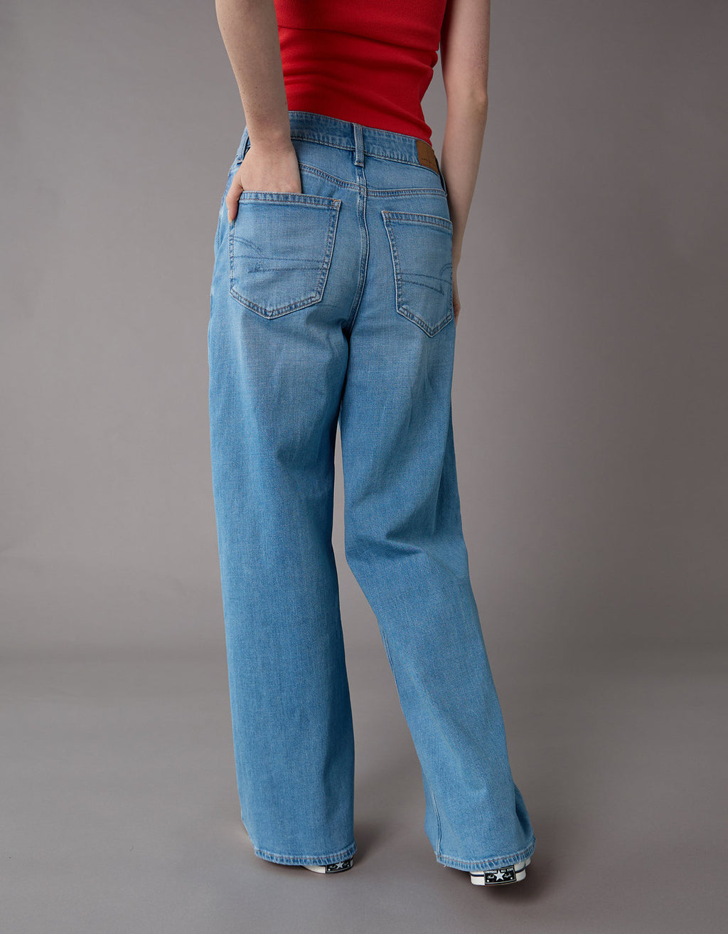 Jean baggy de pierna ancha y cintura baja Ae Stretch - Azul 0437_5758_957_ob