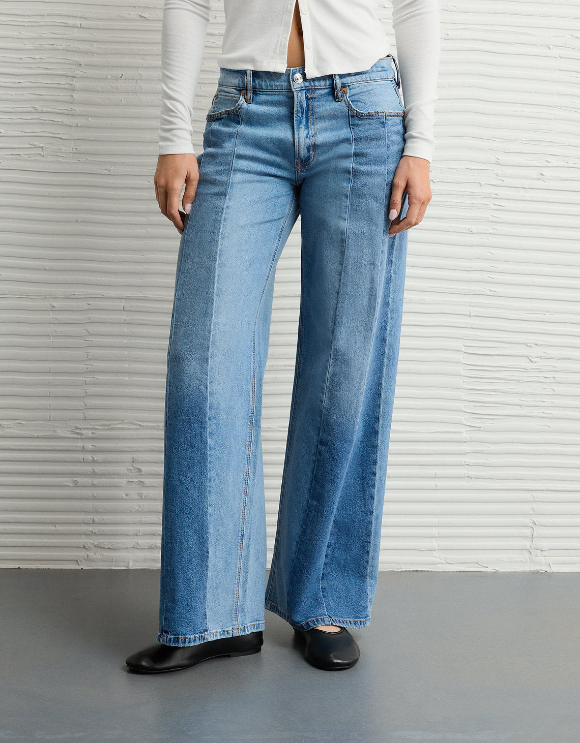 Jean Baggy Wide-Leg con Parches de Tiro Bajo Ae - Azul 0437_5812_469_of