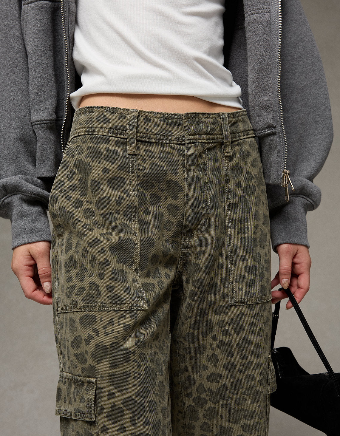 Pantalón Baggy Straight tipo cargo tiro bajo Ae - Generico 0461_5786_520_d2