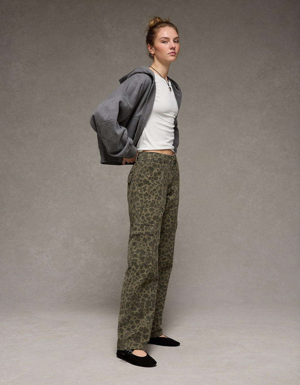 Pantalón Baggy Straight tipo cargo tiro bajo Ae - Generico 0461_5786_520_d3