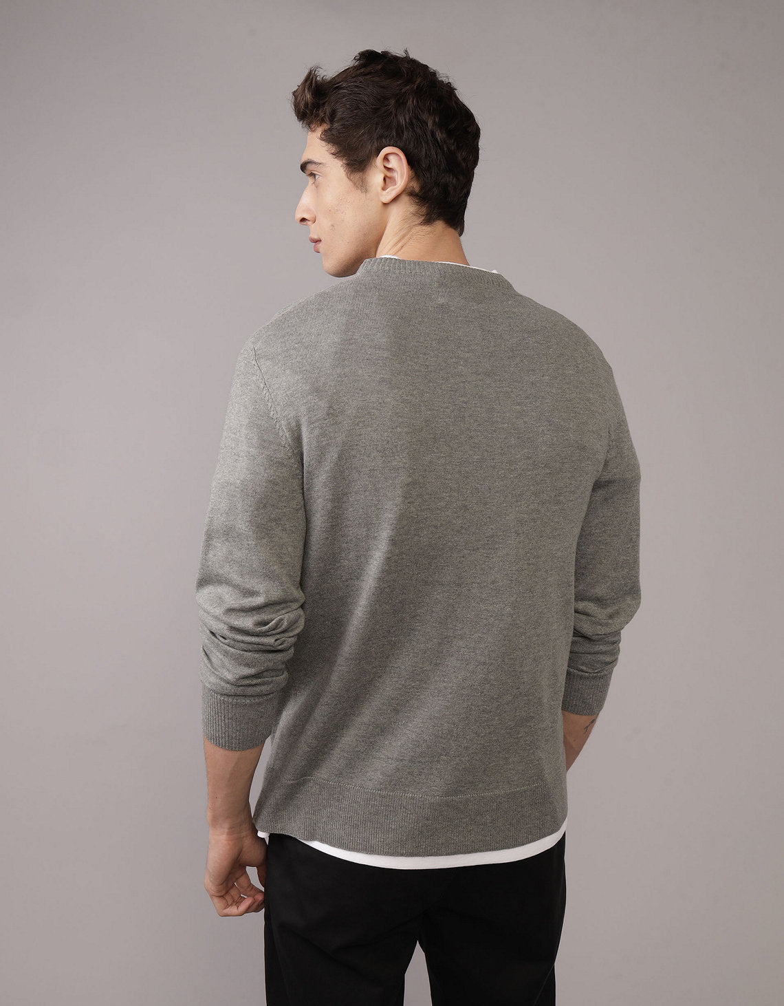 Polera cuello redondo Manga Larga Hombre AE - Gris 1142_1931_030_ob