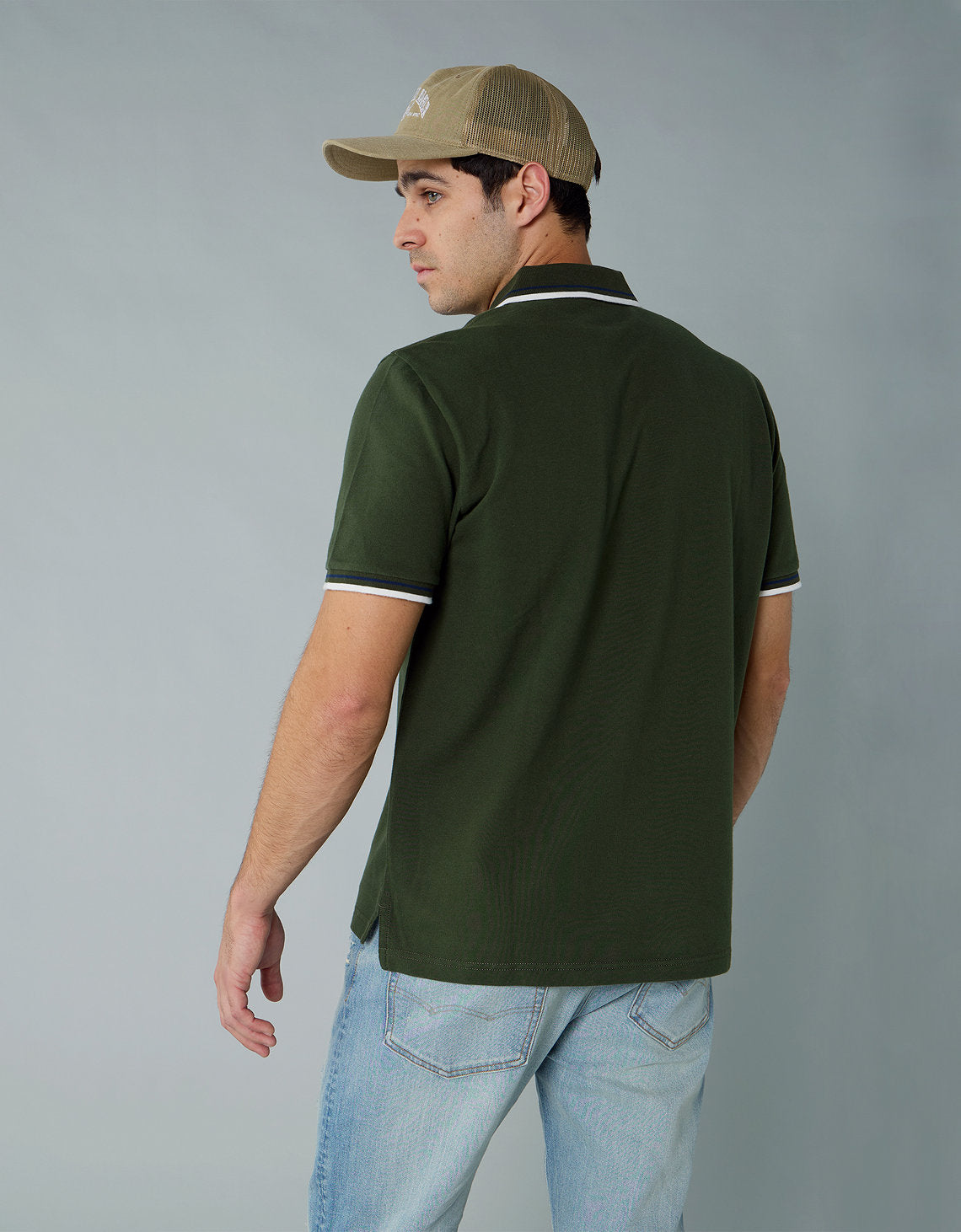 Polo de Piqué Elástico con Detalles en Contraste - Verde 1165_4401_350_ob
